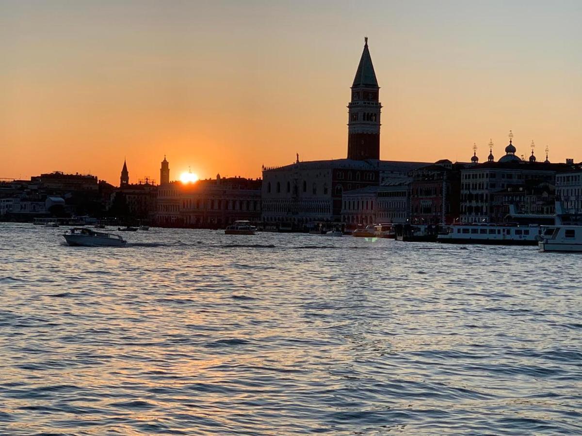 Appartamento Damiana Venezia Esterno foto